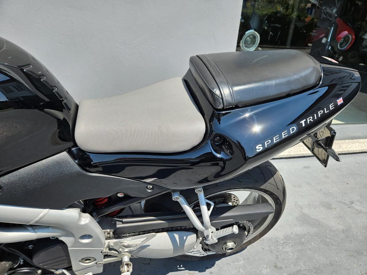 Triumph Speed Triple 955i - 2002