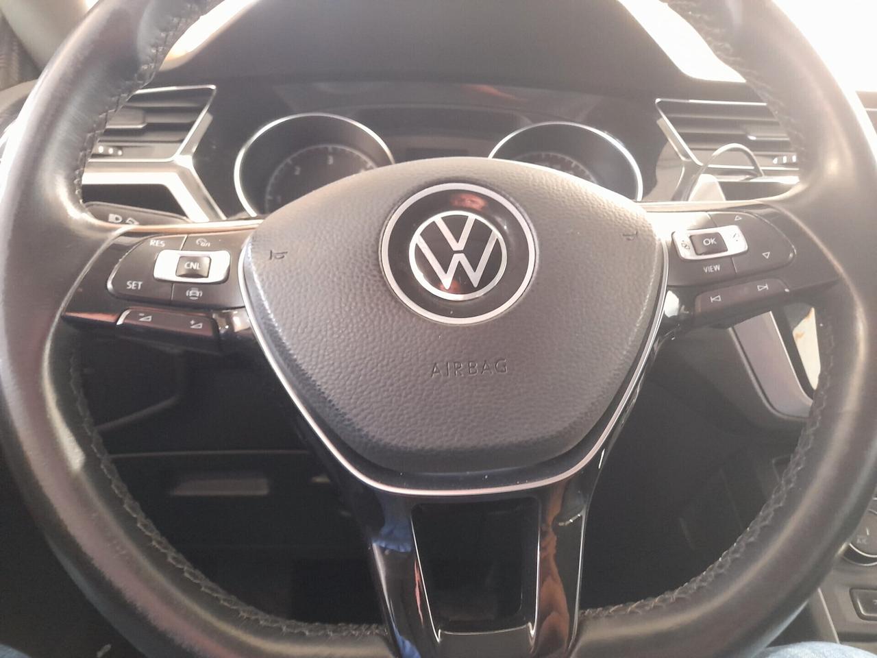 Volkswagen Touran 2.0 TDI 7 POSTI