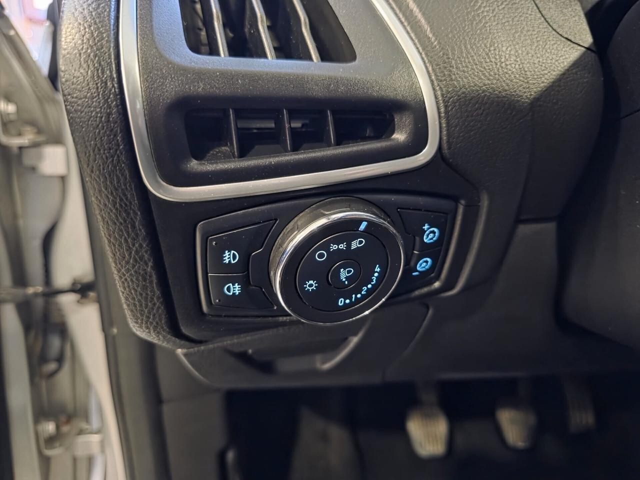 FORD FOCUS 1.6 DIESEL DEL NORD ITA 2011