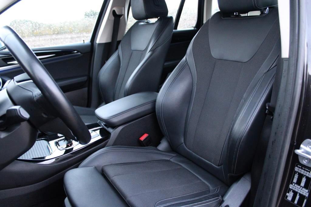 BMW X3 sDrive 18d xLine *Pelle *Luci Ambiente