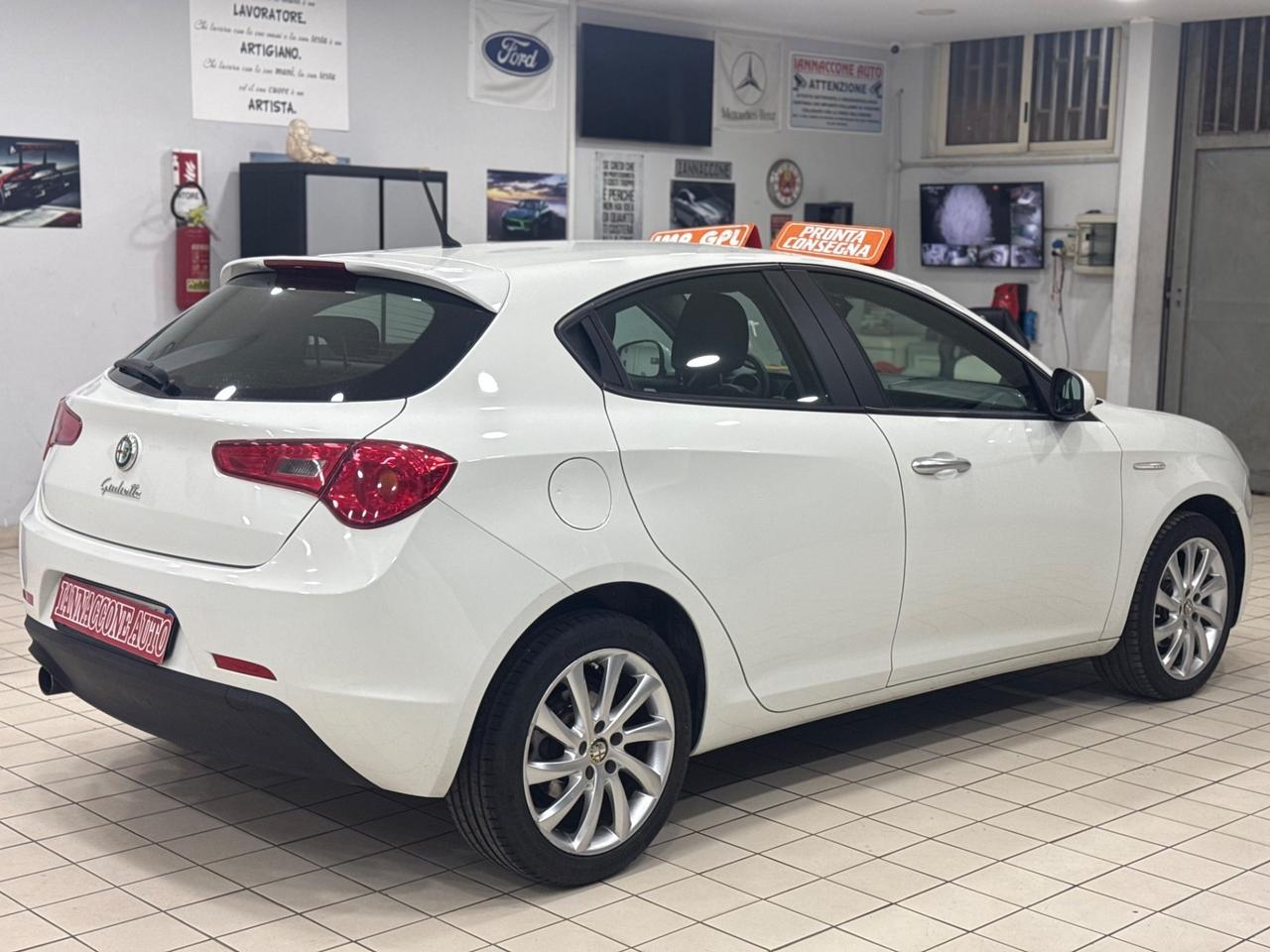 Alfa Romeo Giulietta 1.4 gpl 2013