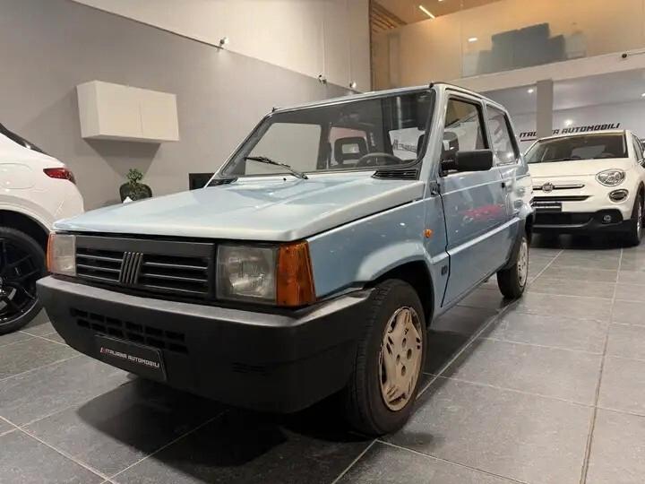 Fiat Panda 1.1 College 54 CV Benzina – Compatta, Affidabile e Pratica