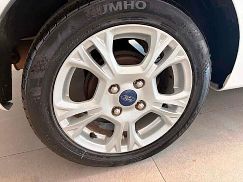 Ford Fiesta 1.4 97 CV GPL Titanium
