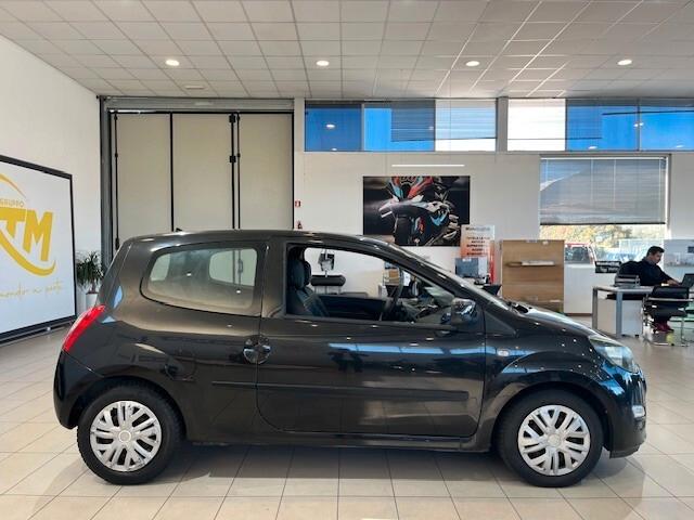 Renault Twingo 1.2 Live 75cv *NEOPATENTATI*