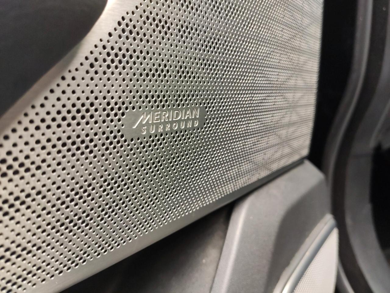 Land Rover Range Velar 3.0D l6 300 CV R-Dynamic HSE