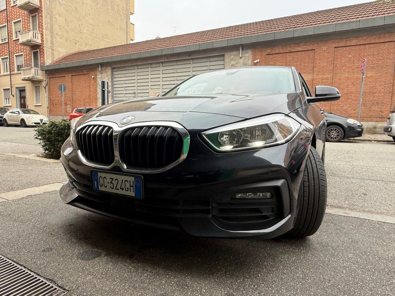 Bmw 116 116d 5p. Business Advantage