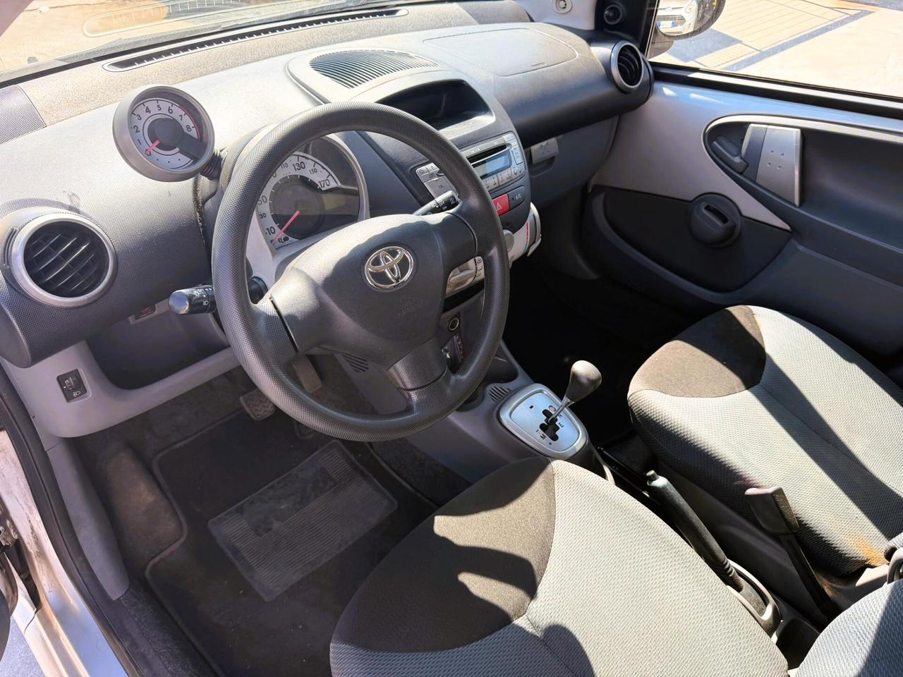 Toyota Aygo 1.0 benzina automatica