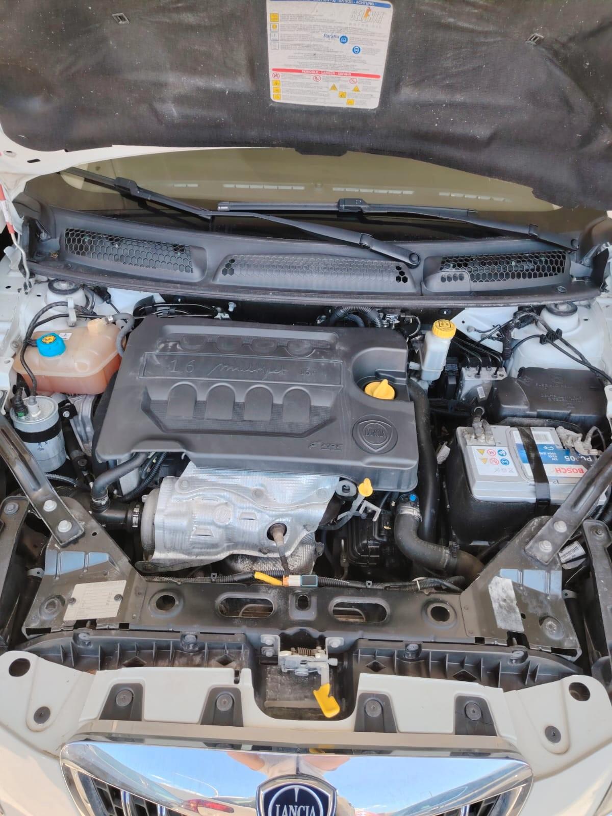 Lancia Delta 1.6 MJT DPF Silver 120 cv