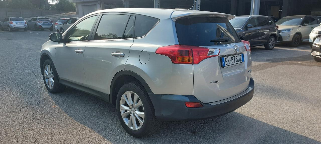 Toyota RAV 4 RAV4 2.0 D-4D 4WD Lounge