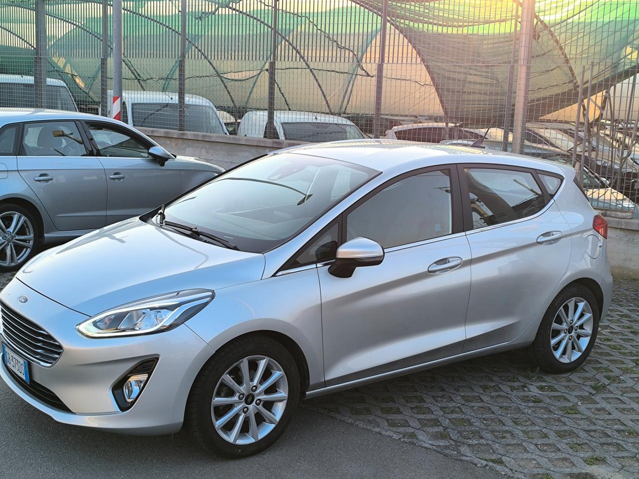 FORD FIESTA TITANIUM GPL CASA MADRE 05/2020 KM 93.000