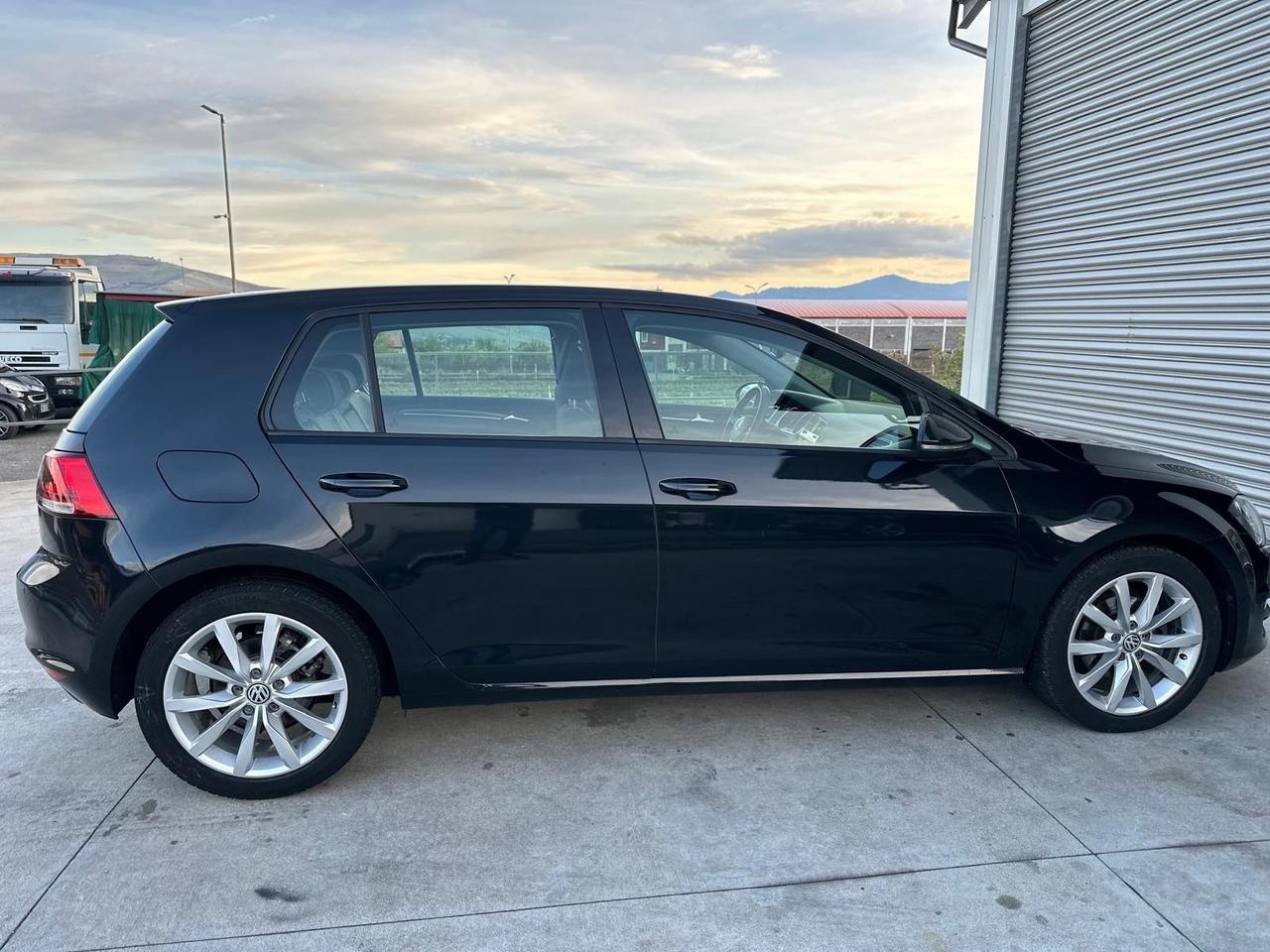 Volkswagen Golf 1.6 TDI DSG 5p. Highline BlueMotion Technology