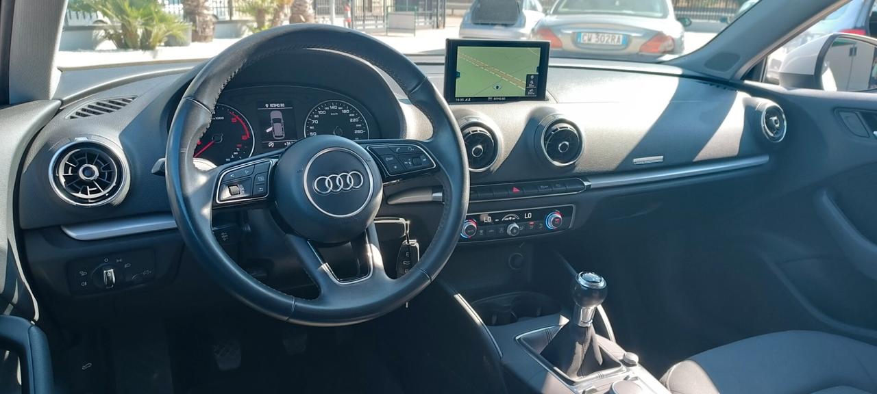 Audi A3 SPB 30 TDI Business