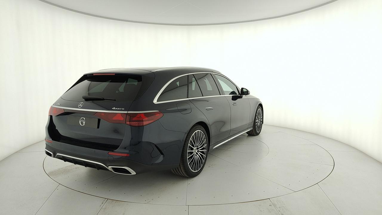 Mercedes-Benz E 220 d 4MATIC Station Wagon