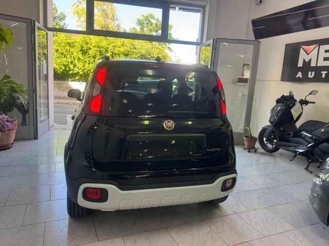FIAT Panda 1.0 FireFly S&S Hybrid Pandina