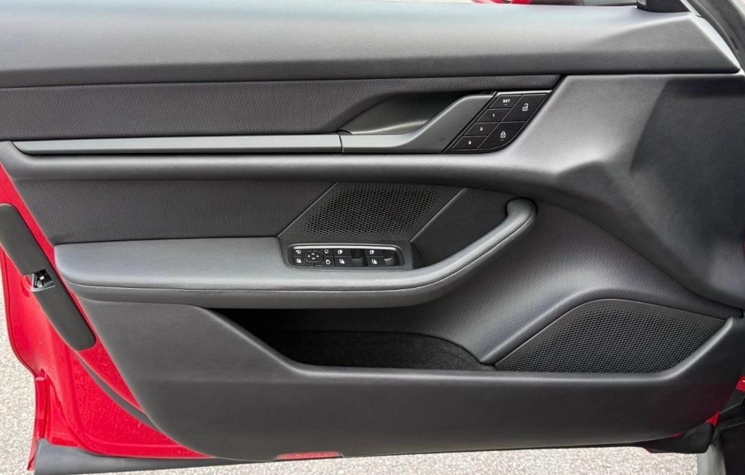 Porsche Taycan 4 Cross Turismo