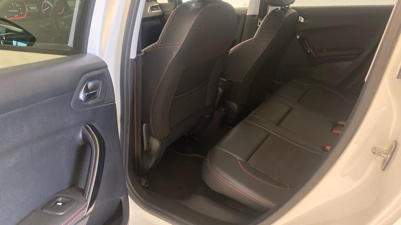 Peugeot 2008 1.6 BlueHDi GT Line FULL