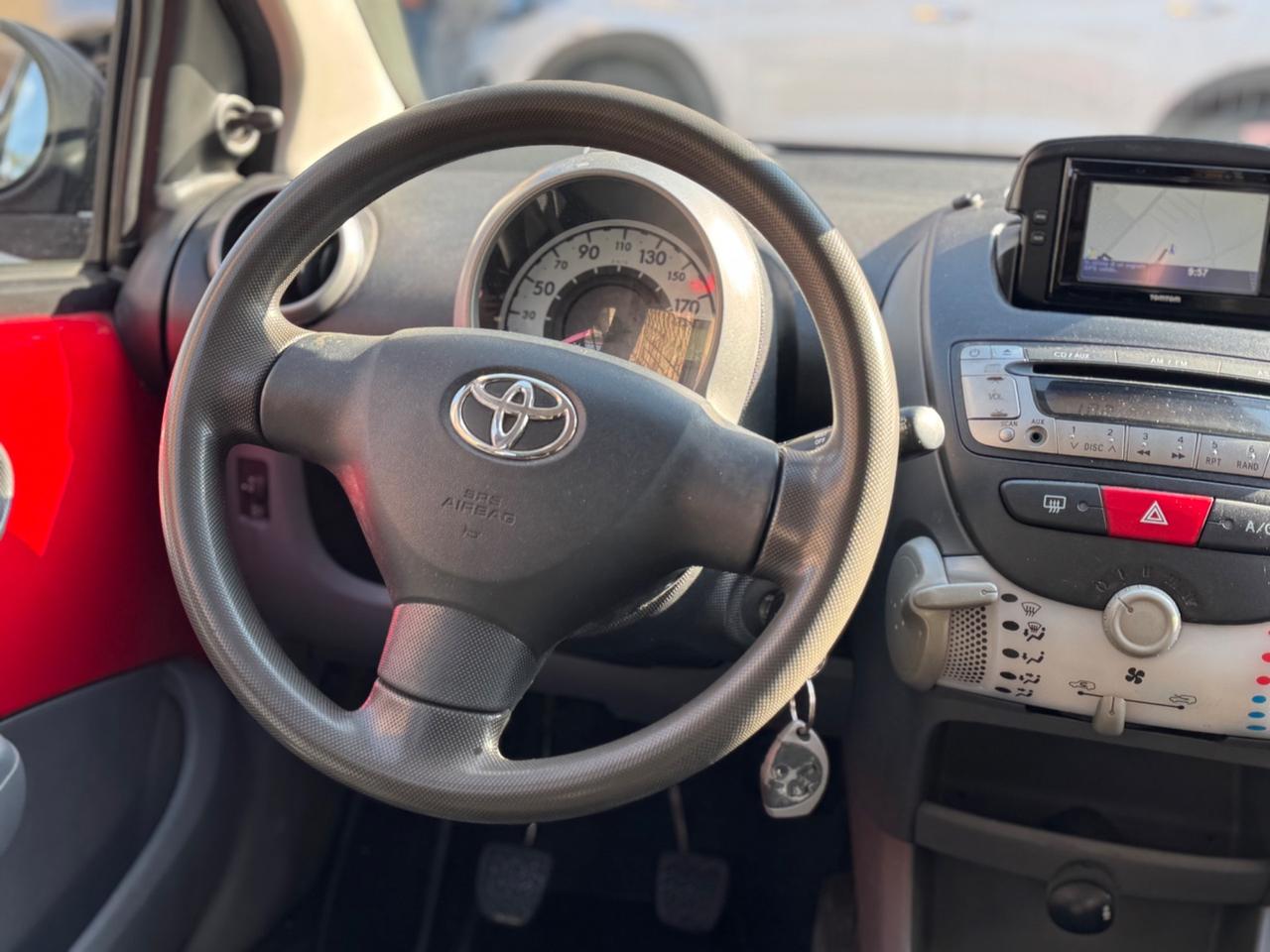 Toyota Aygo 1.0 12V VVT-i 5 porte Deep Ocean Connect