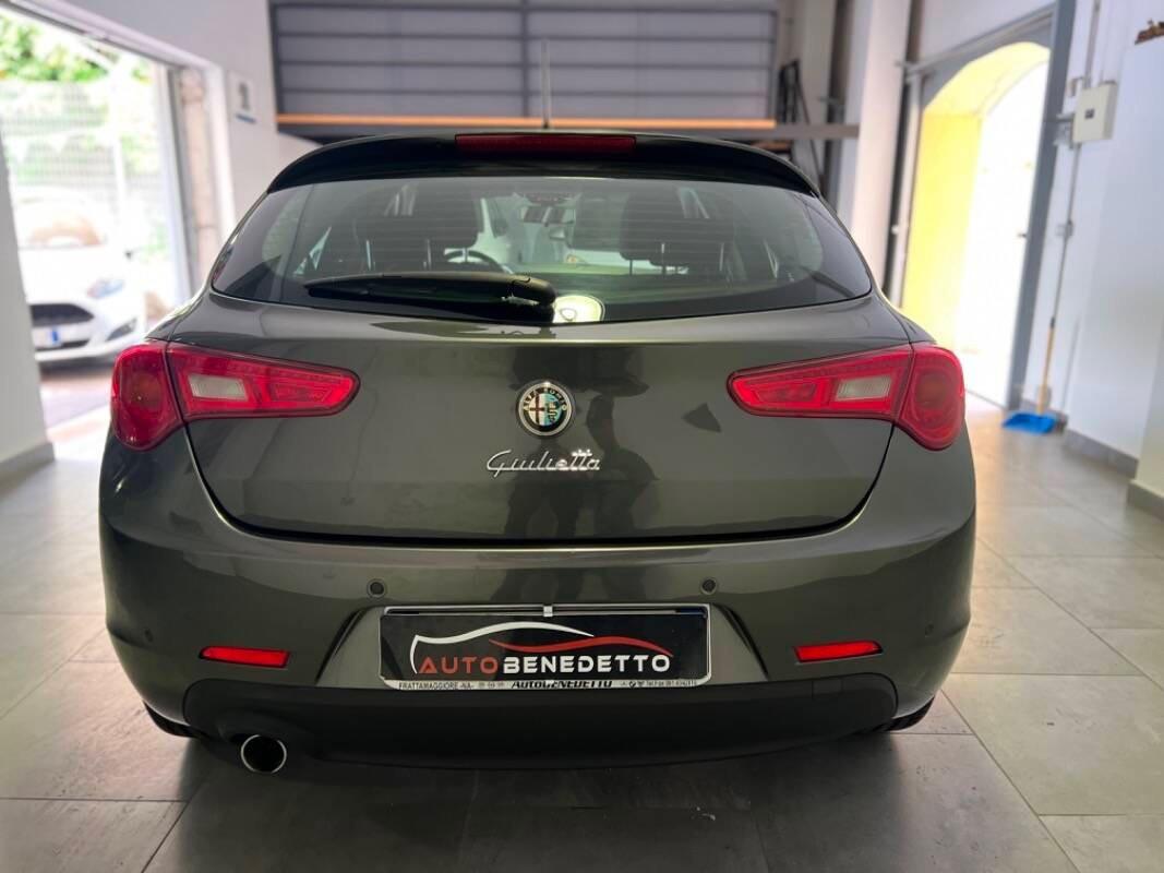 Alfa Romeo Giulietta 1.6 JTD 105 CV Distinctive