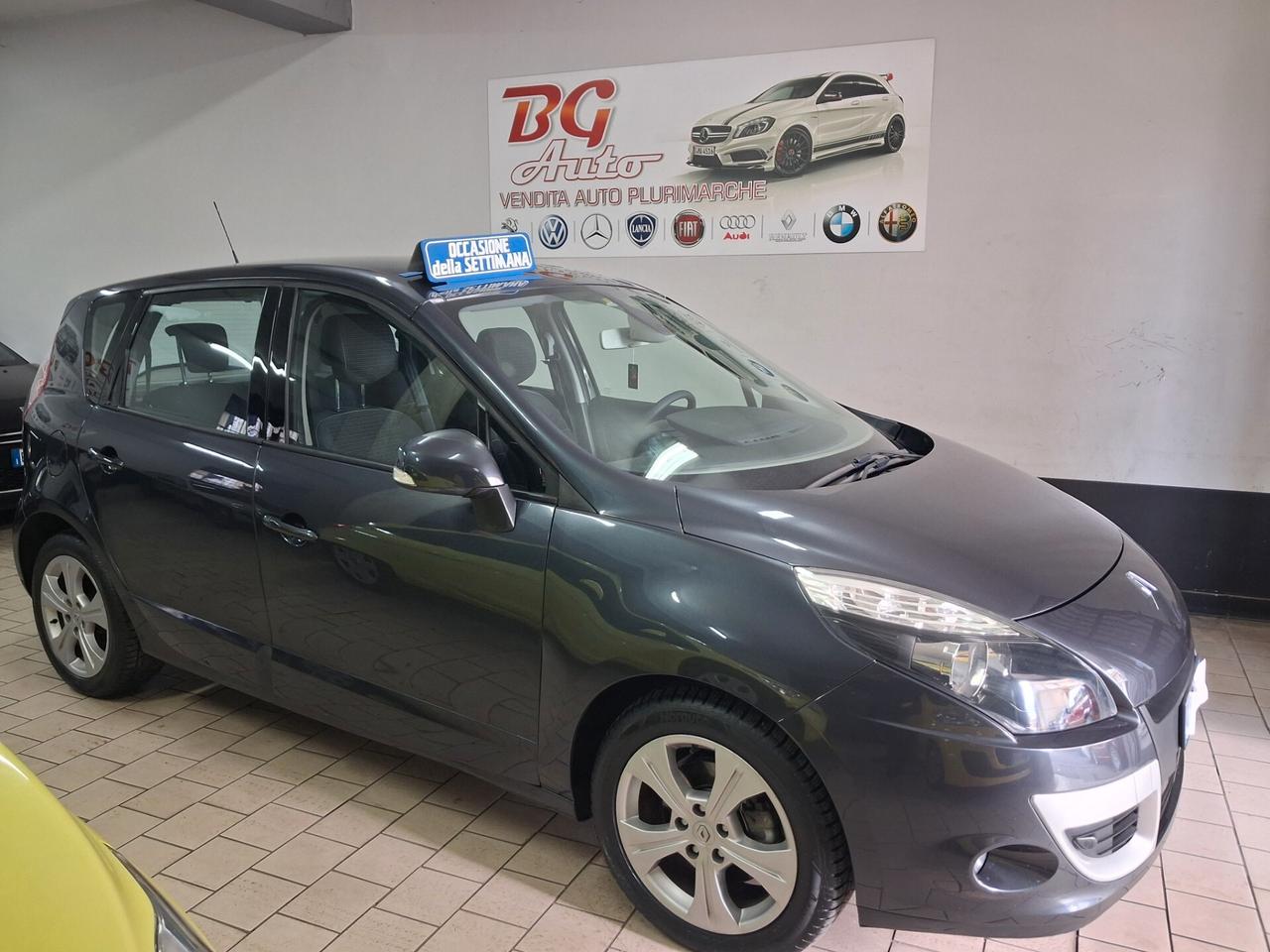 Renault Scenic X-Mod 1.5 dCi unico prop 2011