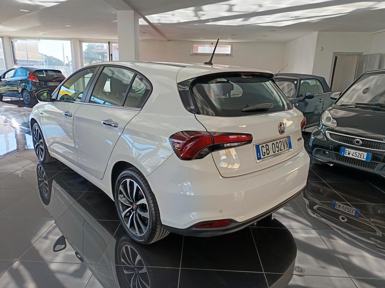 Fiat Tipo 1.6 Mjt 5 porte Sport Android Auto e Apple CarPlay