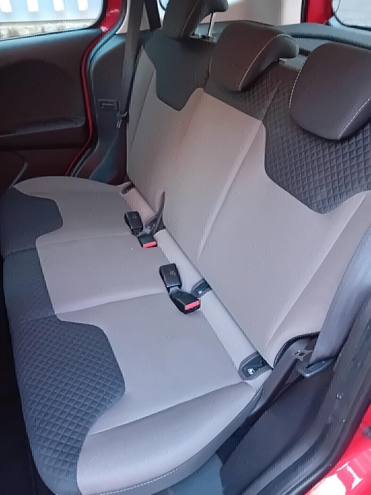 Ford Tourneo Courier 1.0 EcoBoost 100 CV Sport