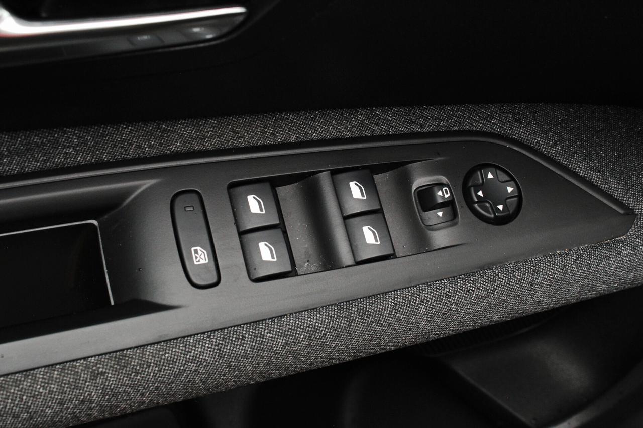 Peugeot 3008 BlueHDi 130 S&S EAT8 Business