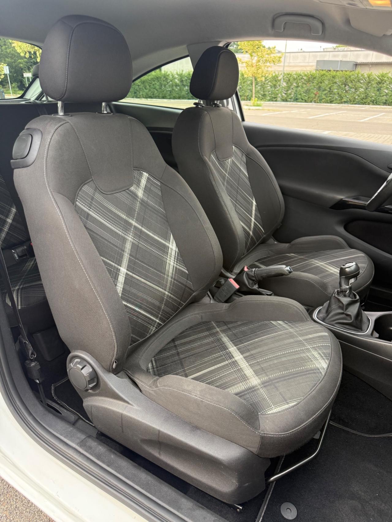 Opel Corsa 1.2 Coupé b-Color*Intellink*Cerchi*Sensori*E6
