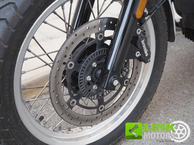 MOTO GUZZI V7 III Special