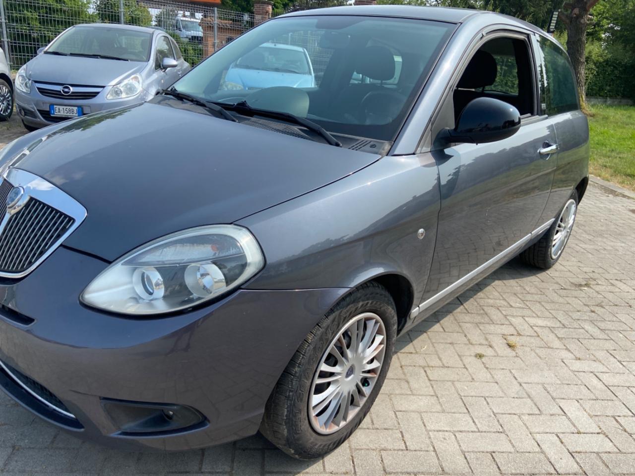 Lancia Ypsilon 1.3 MJT 75 CV Diva x commercianti