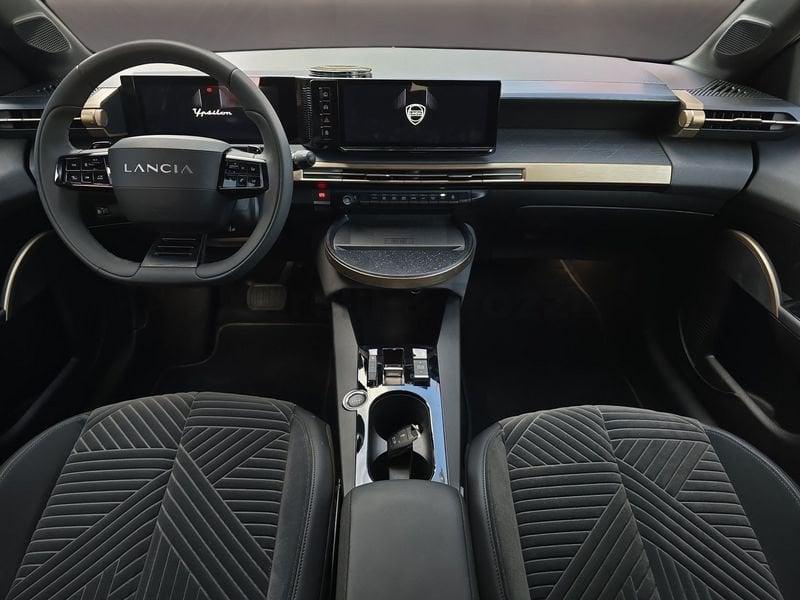 Lancia Ypsilon Ypsilon Hybrid e-DCT LX