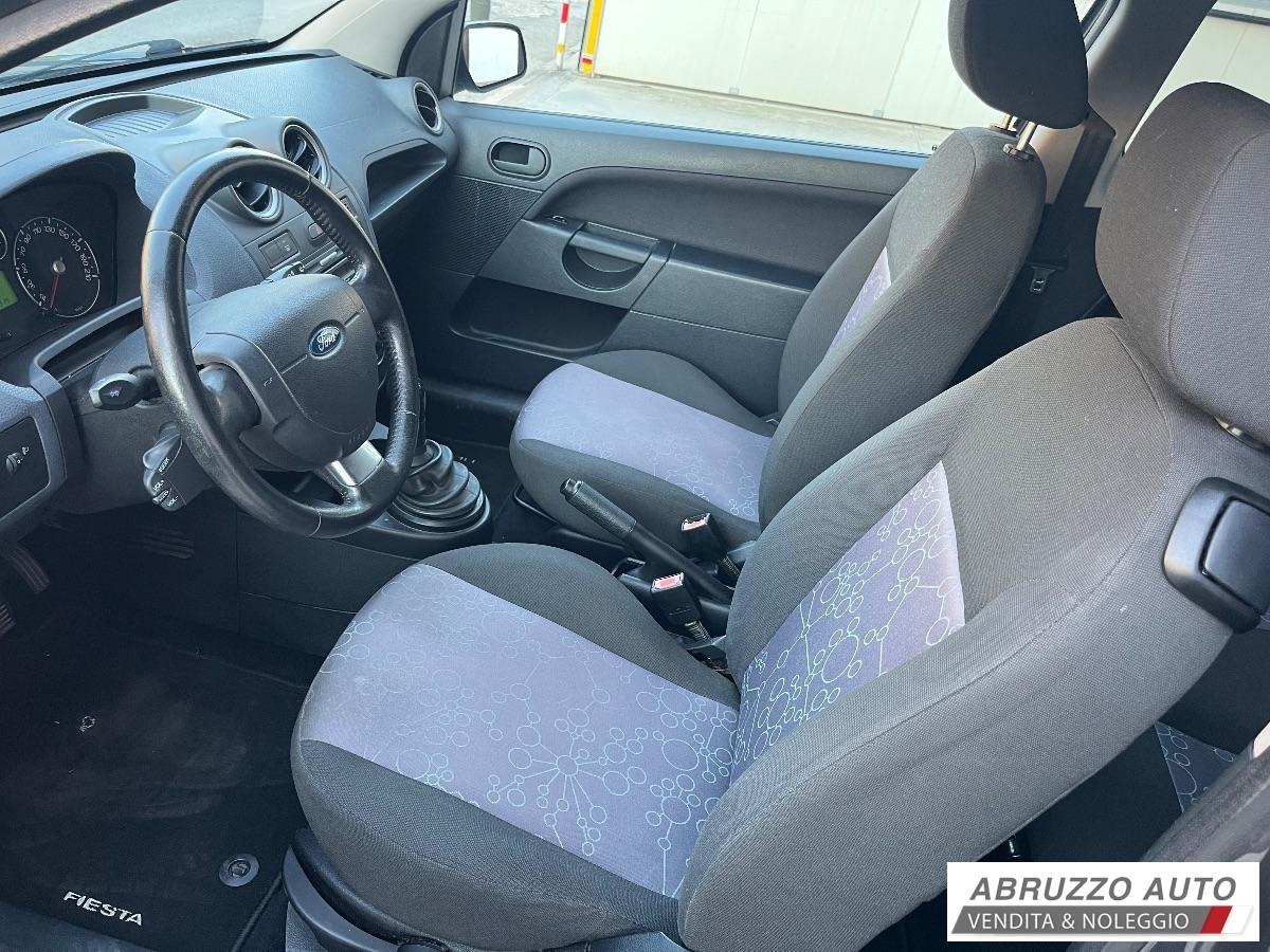 FORD Fiesta 1.2 16V 3p. Ghia