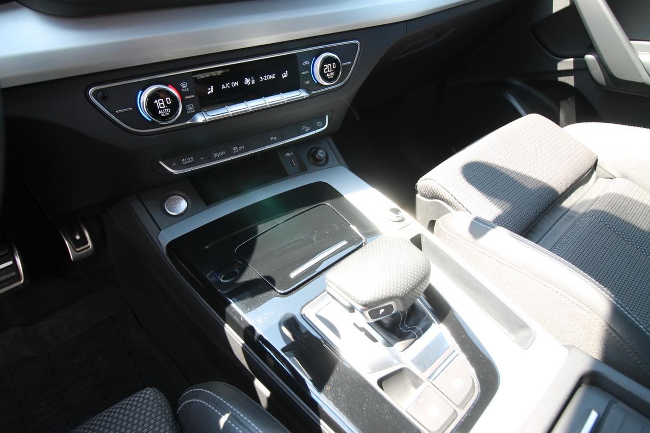 Audi Q5 40 TDI 204 CV S line plus | 2021