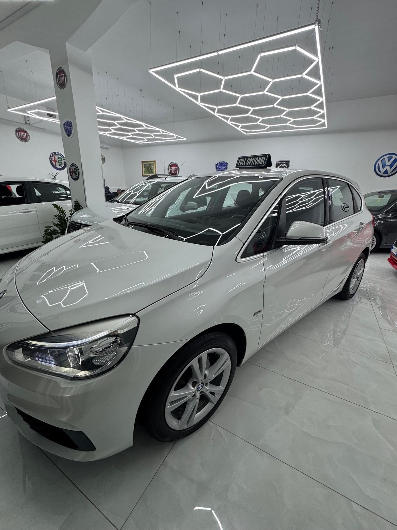 Bmw 2er Active Tourer 214d Luxury