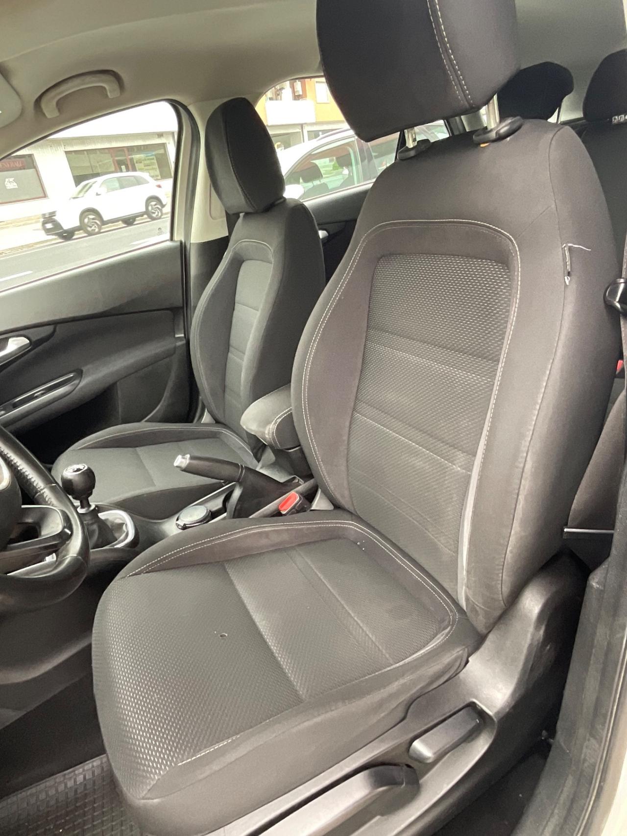 Fiat Tipo 1.6 Mjt S&S SW Lounge