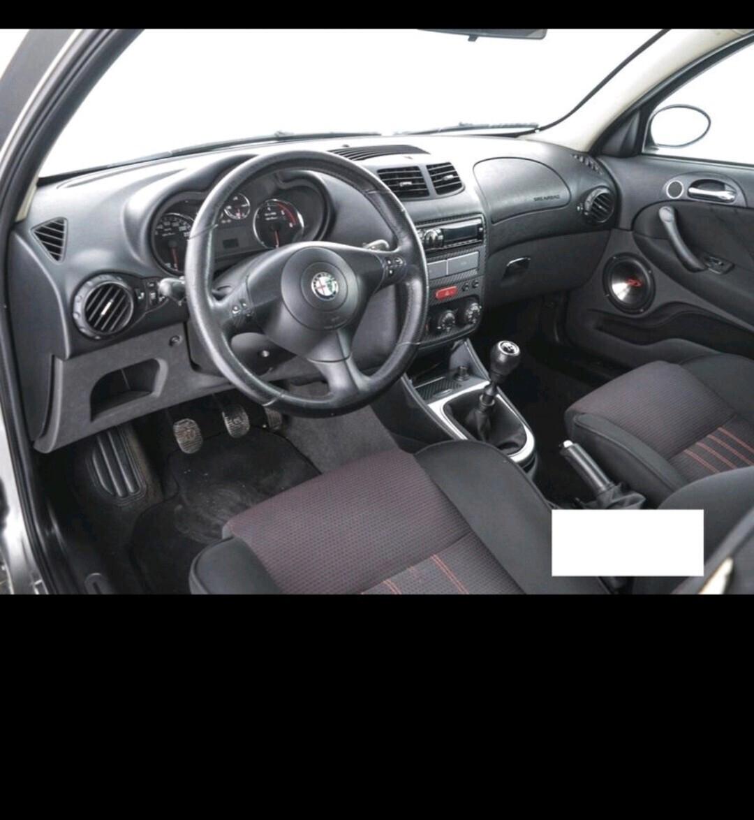 Alfa Romeo 147 1.9 JTD (120) 3 porte Black Line 2008