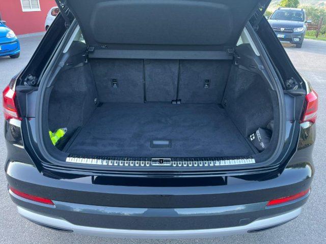 AUDI Q3 35 TDI Business Advanced