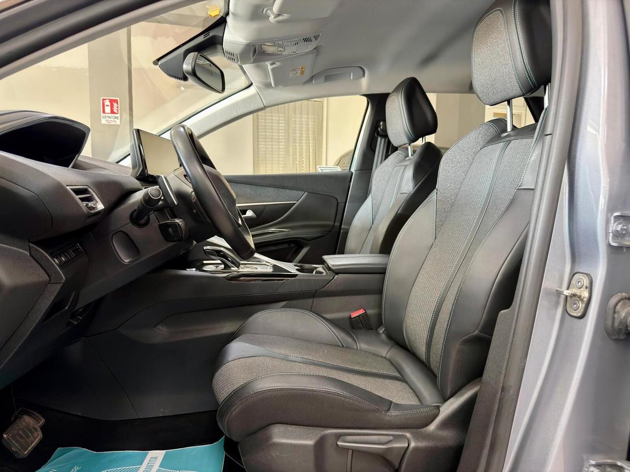 Peugeot 3008 1.5 BlueHDi 130cv EAT8 Allure Pack 2022