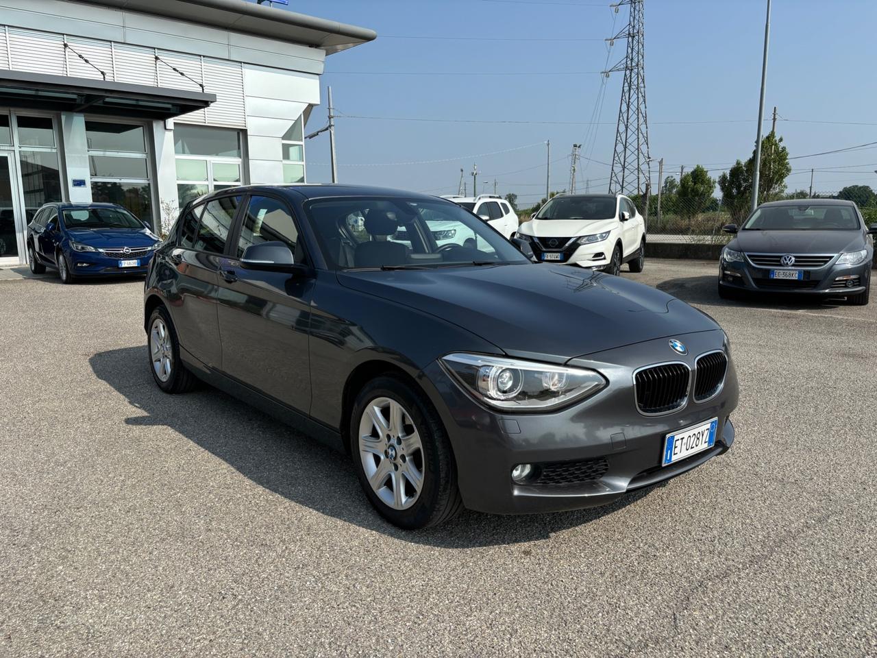 Bmw 114 114d 5p. Unique - 2013