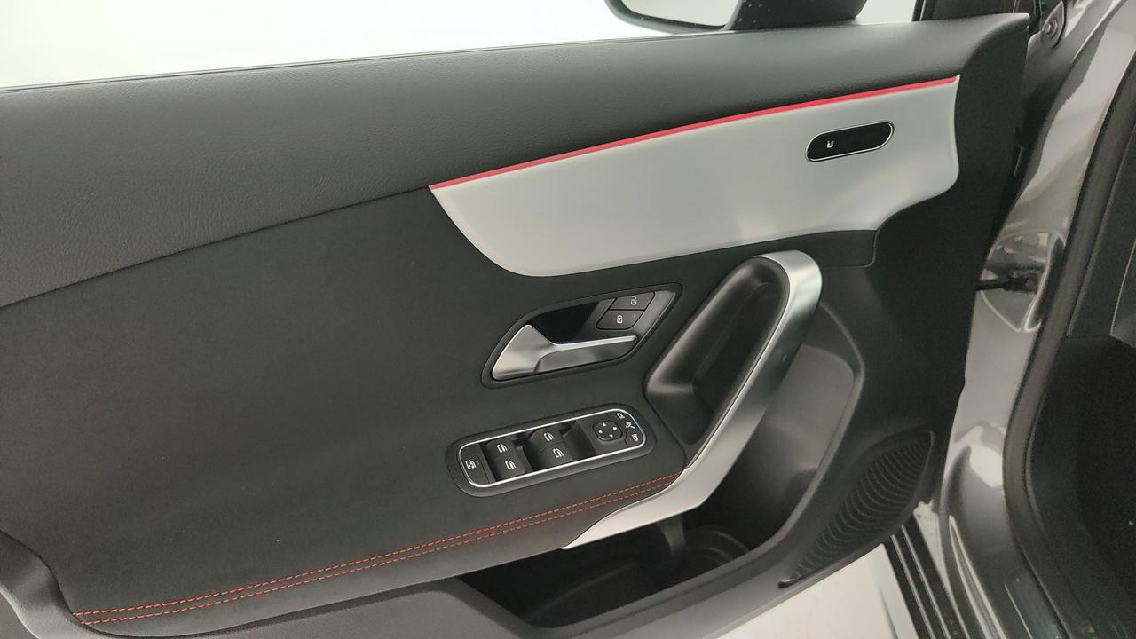 Mercedes-Benz A 180 d Automatic