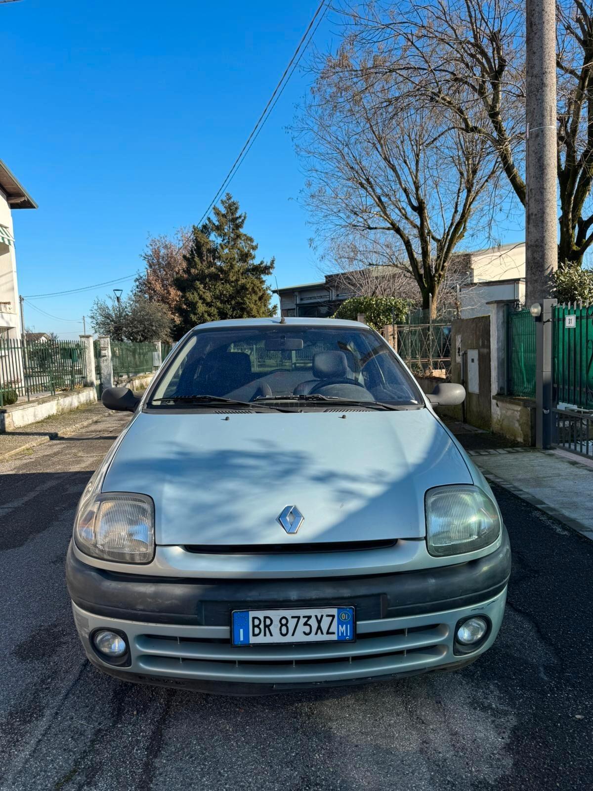 Renault Clio 1.2 OK NEOPATENTATI