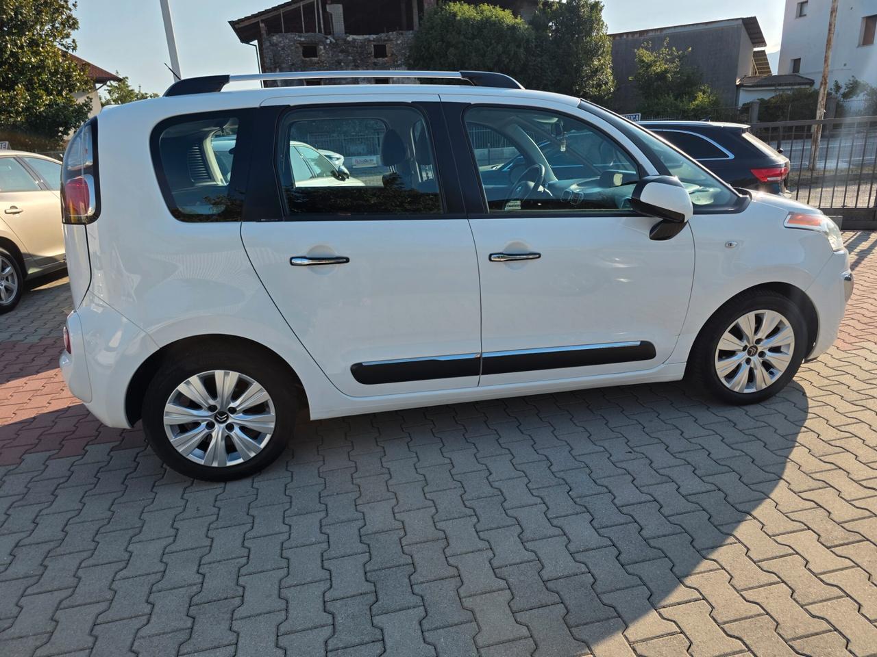 Citroen C3Picasso 1.6D 90 Exclusive garantita 12M