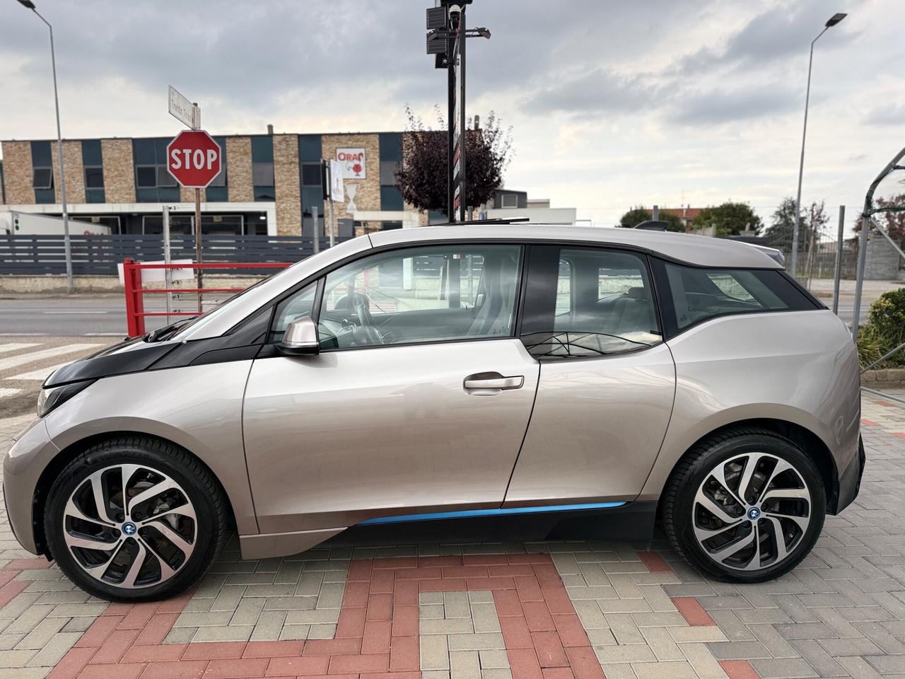 Bmw i3 (Range Extender) EURO6 TETTO APRIBILE