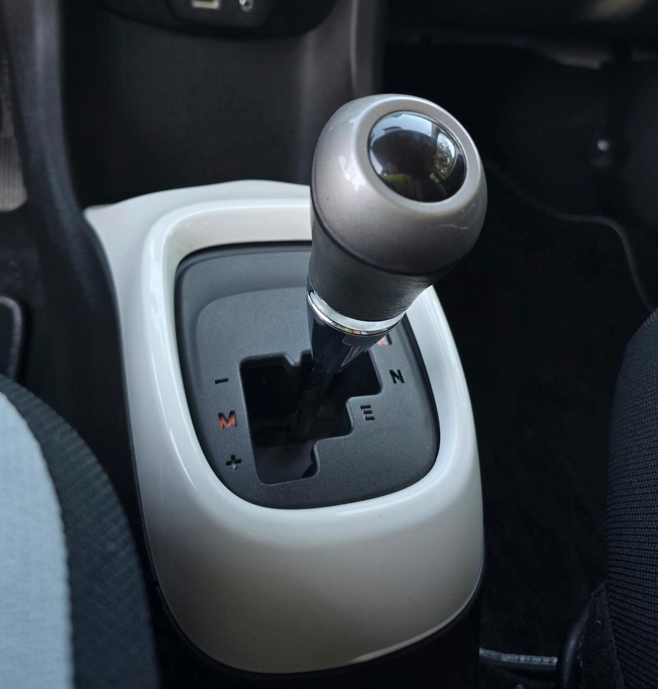Toyota Aygo 1.0 VVT-i 69 CV 5 porte x-clusiv