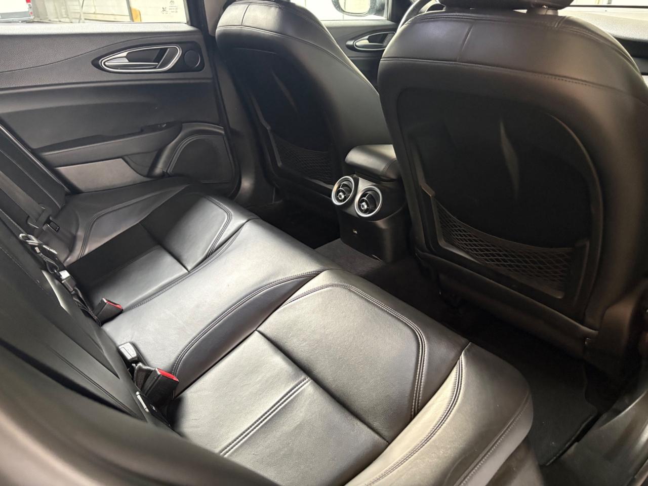 Alfa Romeo Giulia 2.2 Turbodiesel 136 CV AT8 Business