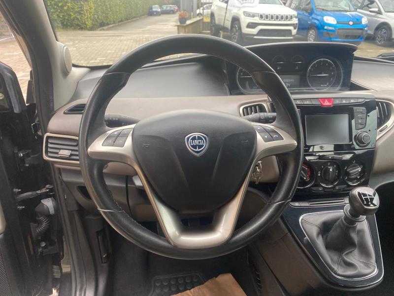 Lancia Ypsilon 5 Porte Ypsilon 1.2 Gold ecochic Gpl 69cv