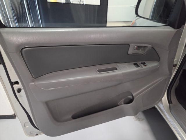 TOYOTA Hilux 2.5 D-4D 4WD 2p. Extra Cab