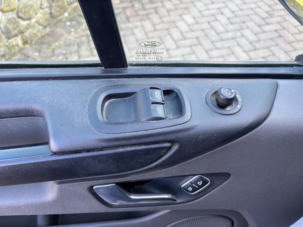 Ford Transit Custom 280 2.0 EcoBlue Hybrid 130 PC Furg. Titanium