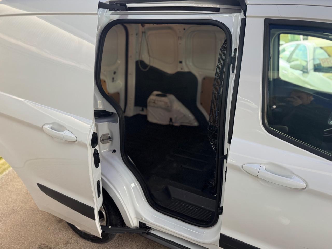 Ford Transit Courier 1.5 TDCi 75CV Van Entry
