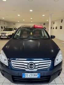 Nissan Qashqai 2.0 4x4 auto 7 posti tetto