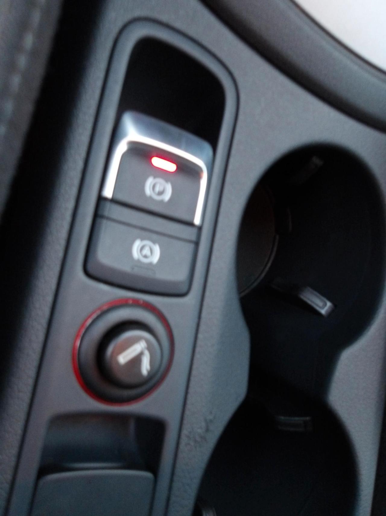 Audi Q3 2.0 tdi Advanced 140cv